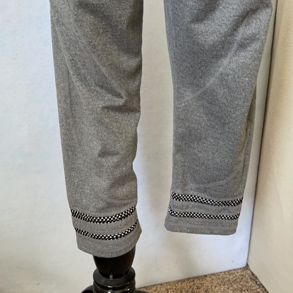 Bebe Sports Gray Carpi Workout Sport Leggings - Picture 8 of 11